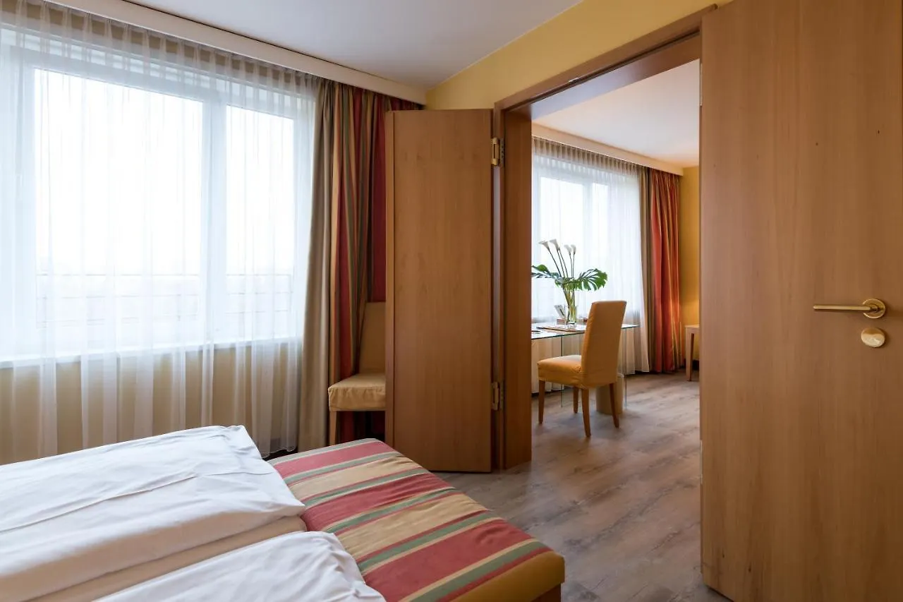 ****  Relexa Hotel Stuttgarter Hof Berlin Almanya