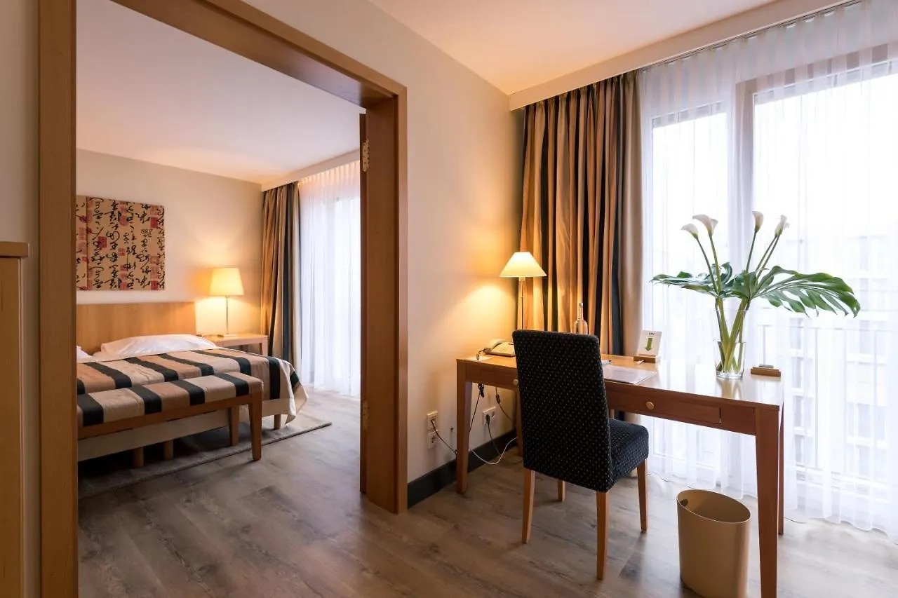 Relexa Hotel Stuttgarter Hof Берлин 4*,